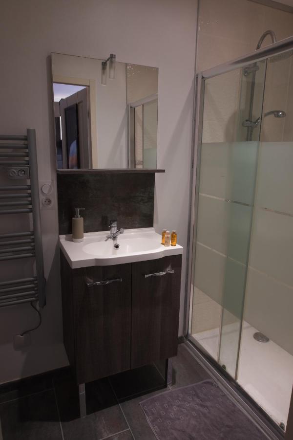 Duplex Charmant Idealement Situe 돌 외부 사진